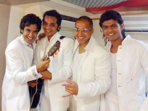 how Karan Oberoi began his acting career?
